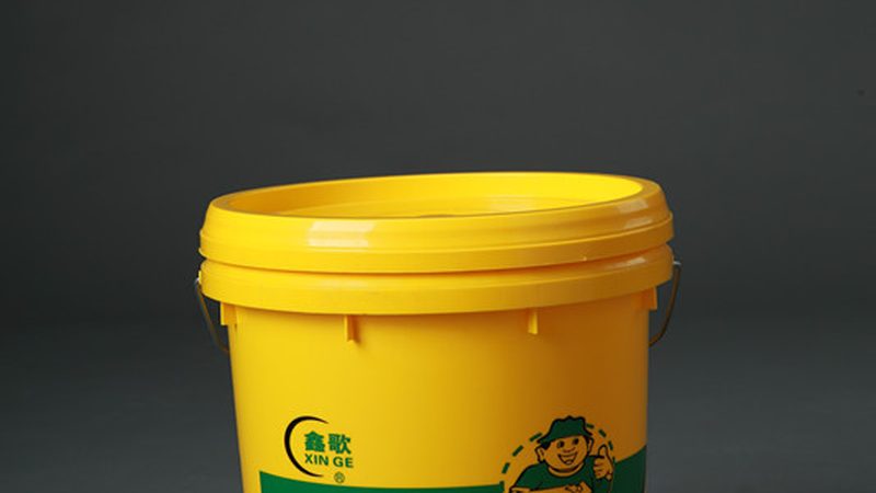 墙面湿度，防水涂料施工的隐形关卡**